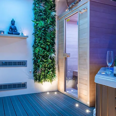 Romantique Sauna Et Jacuzzi 2*