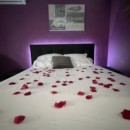 Romantique Sauna Et Jacuzzi 2*