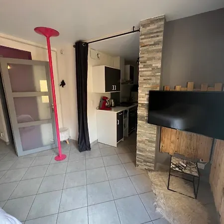 بيت الحب Romantique Sauna Et Jacuzzi ناربون